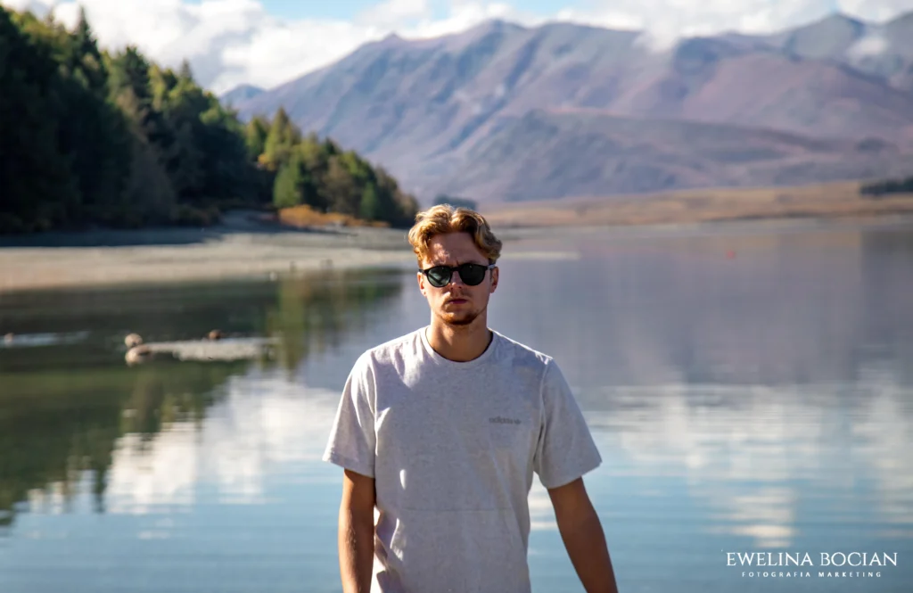 Mężczyzna, Lake Tekapo, jezioro, góry, las