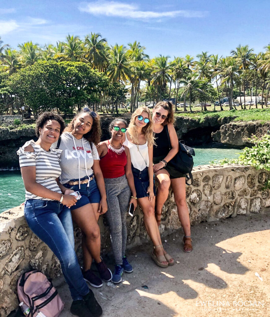 With friends on Dominicana